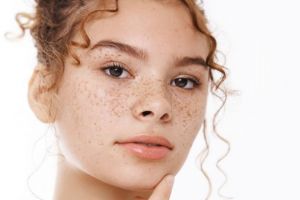 Tanpa laser mahal, kombinasi Kelly Pearl Cream dan minyak zaitun ini bikin wajah bebas flek hitam