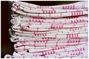 Bikin lap dapur kucel agar bersih seperti baru tak butuh sitrun, ini caranya andalkan 1 bahan dapur
