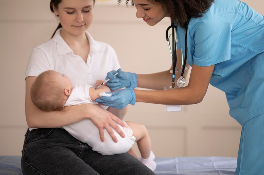 Penting persiapan sebelum imunisasi anak, ini 5 tips penting yang harus diperhatikan orang tua
