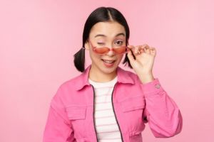 Kalau diibaratkan gaya makeup clean vs douyin, kamu termasuk yang mana sih?
