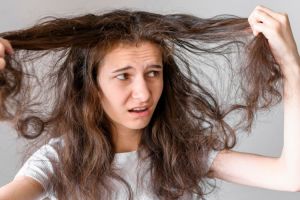 Kombinasi krim creambath dan baby oil ini bisa jadi solusi atasi rambut rusak, begini cara memakainya