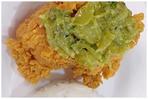 Trik bikin sambal hijau ala rumah makan Padang, hasilnya antilangu dan warnanya cerah sempurna