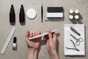 [KUIS] Kebiasaan membersihkan kuku bisa ungkap seberapa cepat kamu melupakan mantan