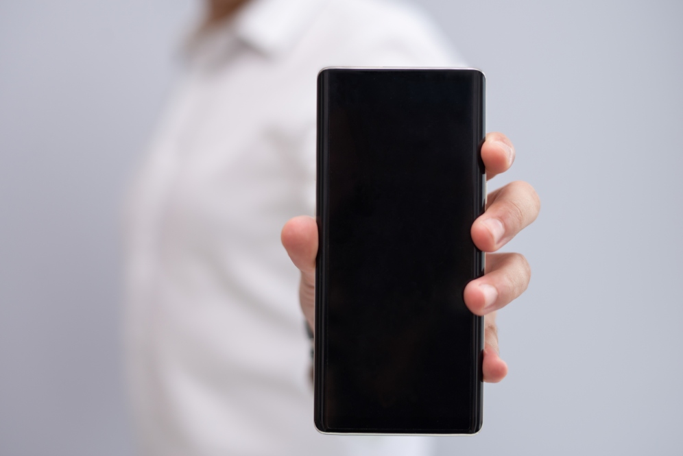7 Cara memperbaiki smartphone Android dengan layar hitam dan tidak mau hidup