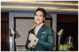 Ternyata punya buku resep sendiri, cara El Rumi masak creamy broccoli ini bikin Bunda Maia takjub