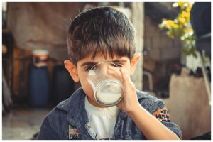 Cegah diabetes, begini 8 cara memilih susu tanpa gula untuk anak