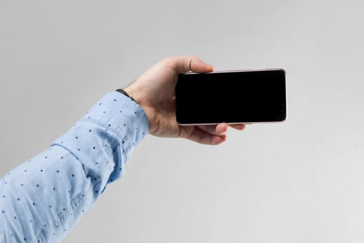 Gunakan trik ini untuk memutar layar iPhone atau iPad tanpa memiringkannya