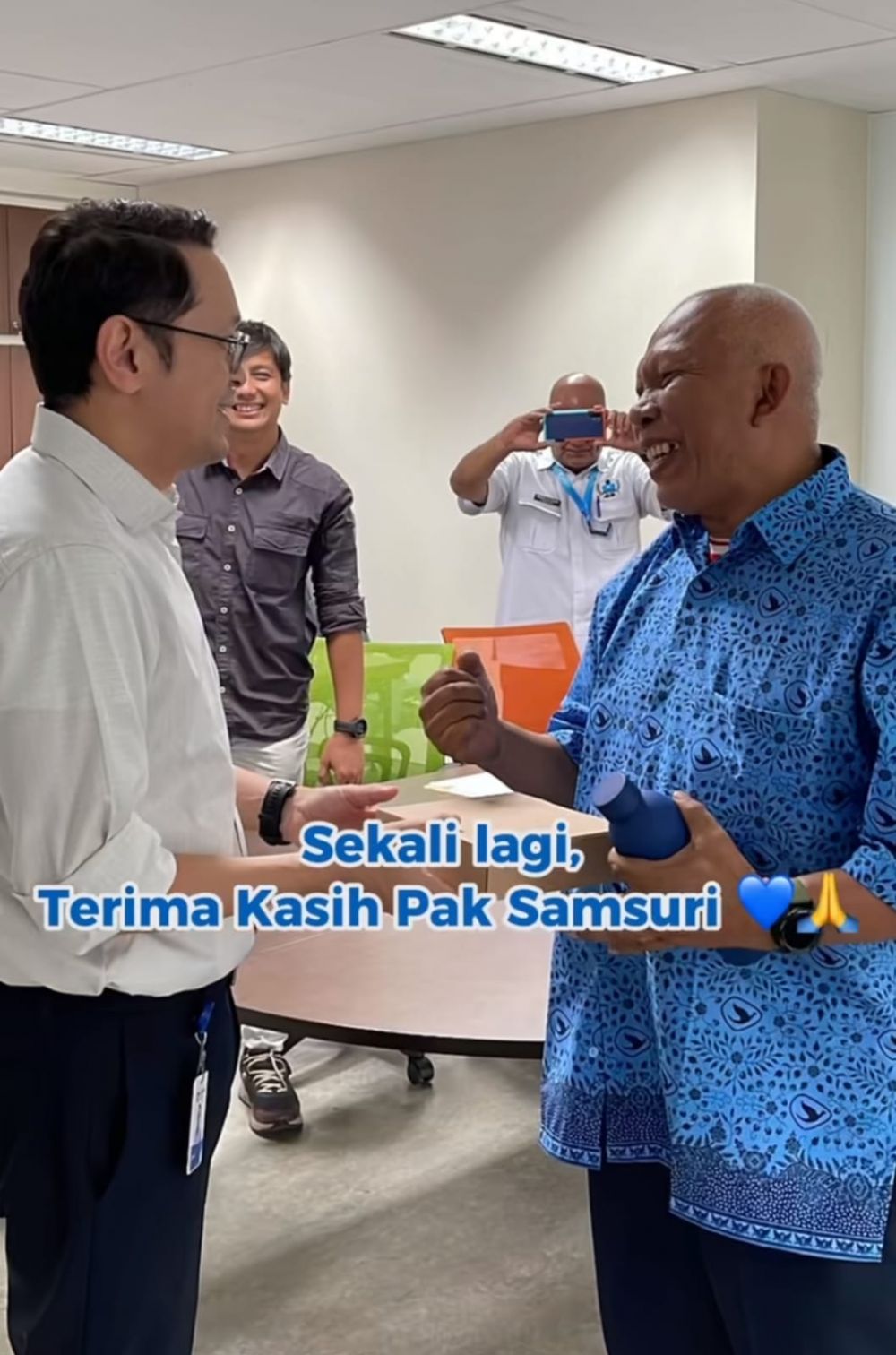 Begini kondisi sopir taksi yang tetiba sakit di jalan tol, penolongnya dapat apresiasi dari Bluebird