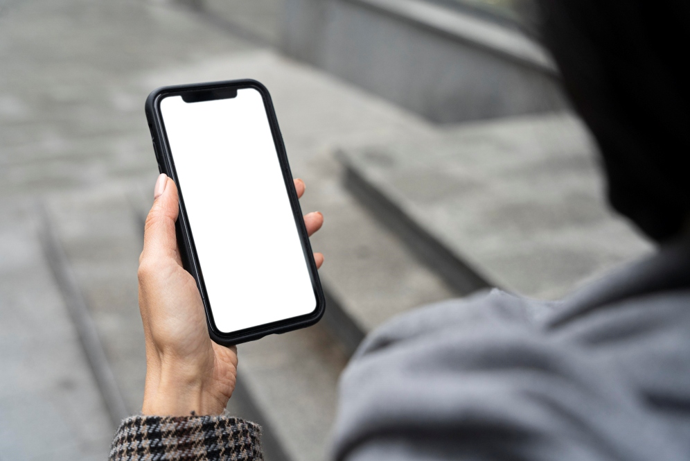 Cara memulai ulang iPhone untuk mengatasi masalah konektivitas dan kinerja yang mulai lemot