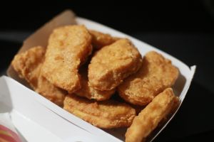 [KUIS] Cara aman simpan nugget tanpa kulkas, seberapa tahu kamu? Tes di sini, yuk