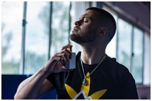 [KUIS] Saat keringatan kamu tim pakai parfum atau ganti baju? Jawabanmu ungkap kamu sudah tepat/belum