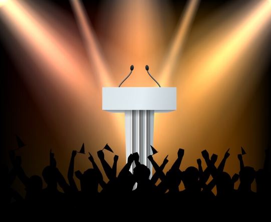 13 Contoh kalimat pembuka pidato dalam berbagai acara, singkat dan menarik