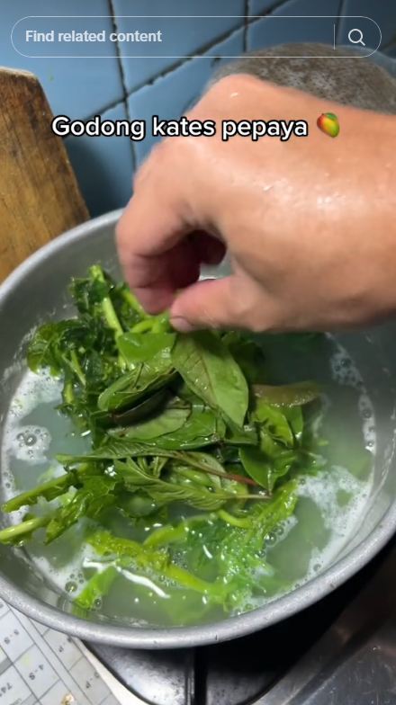 Tanpa tanah liat dan asam Jawa, ini trik ampuh hilangkan pahit daun pepaya pakai 1 bumbu dapur