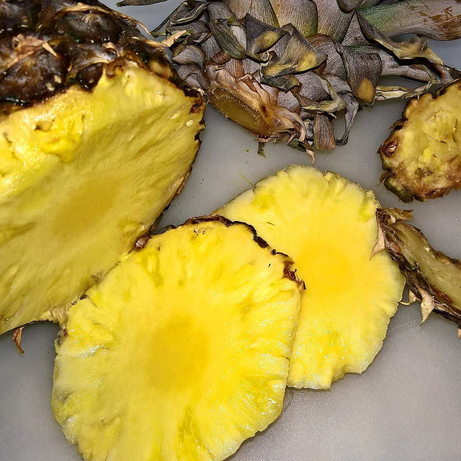 Sebutkan dan jelaskan 3 macam inhibitor kerja enzim