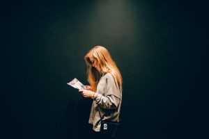 6 Contoh teks anekdot cara keledai membaca buku yang lucu dan sarat pesan moral