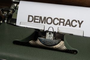 5 Contoh teks anekdot sindiran pemerintah, singkat tapi menggelitik