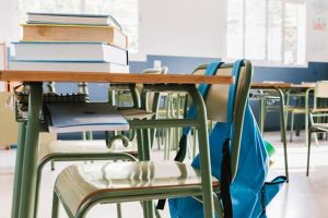 5 Contoh teks anekdot terlambat sekolah, singkat dan bikin ngakak