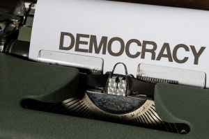 5 Contoh teks anekdot kritik pemerintah, singkat dan menarik