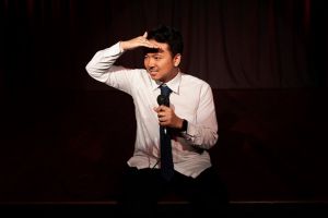 5 Contoh teks stand up comedy singkat, pahami pengertian dan format yang benar