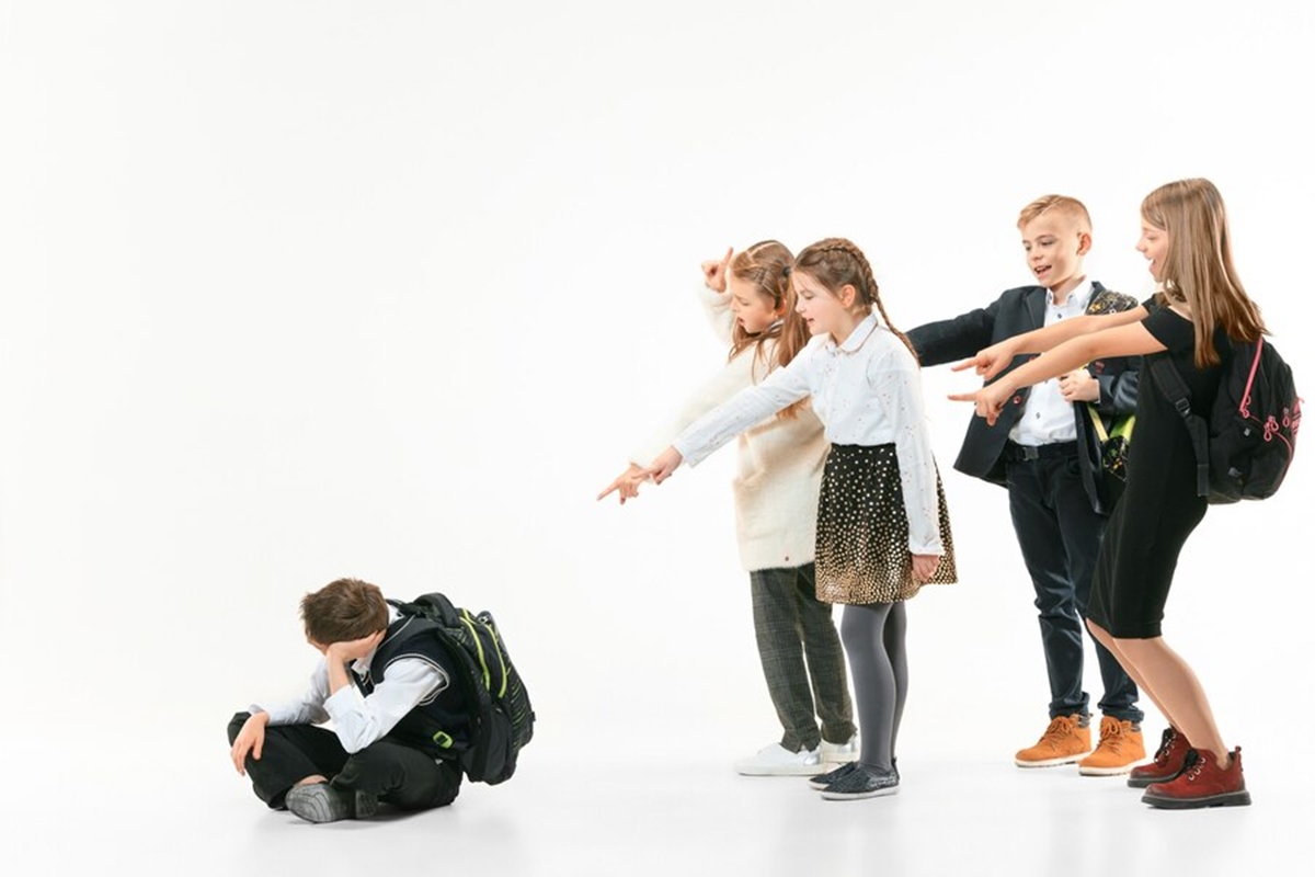 5 Contoh teks anekdot bullying beserta definisi dan formatnya