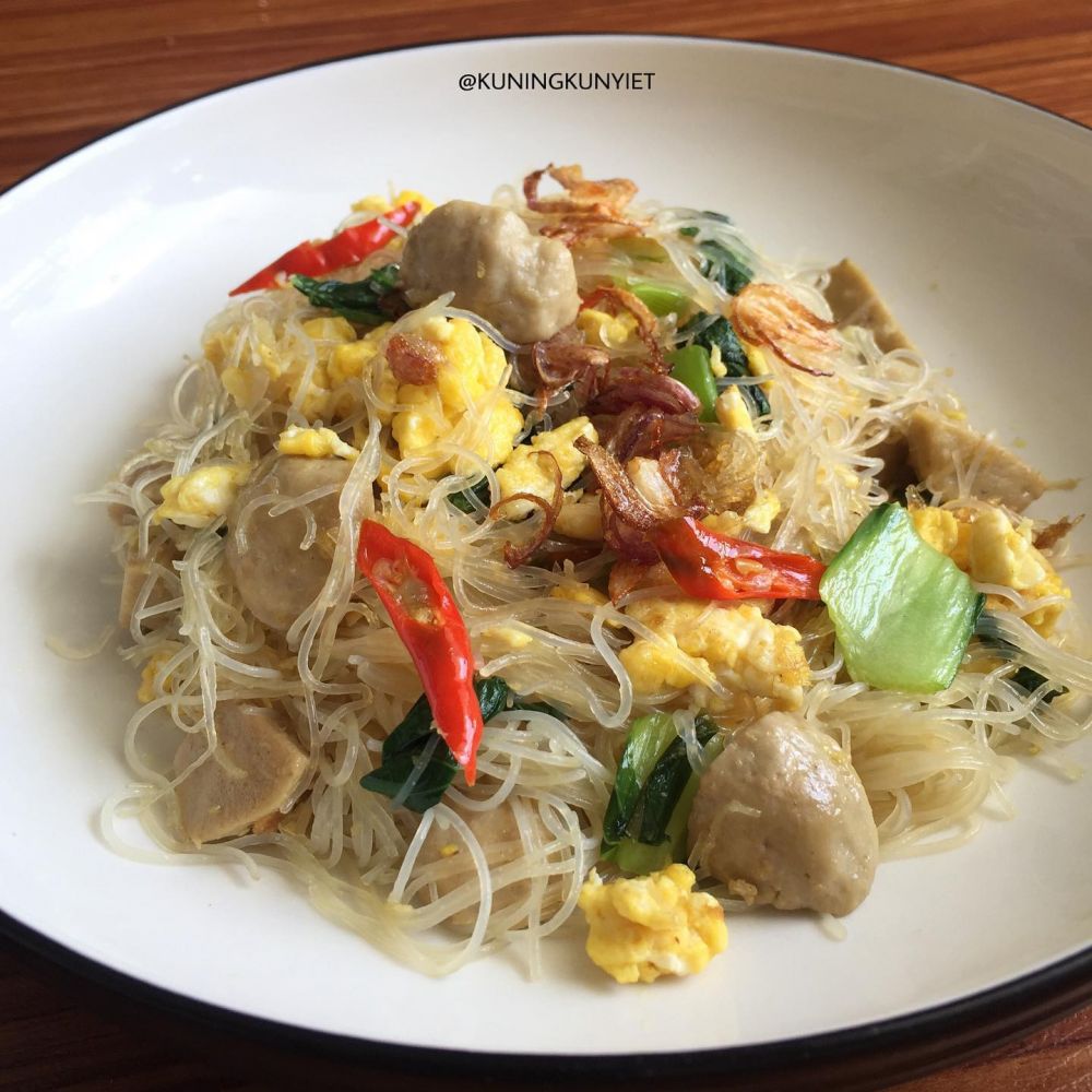 Masak apa hari ini untuk anak kos? Berikut 11 resep olahan bihun yang enak, praktis, dan bikin nagih
