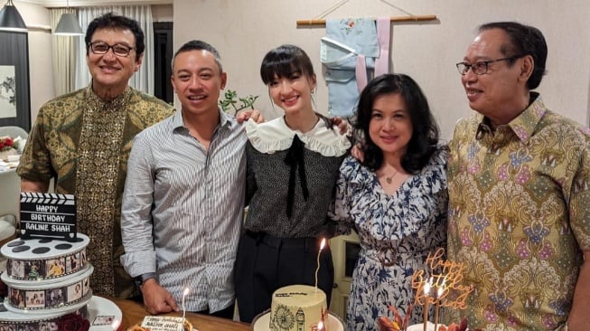 Tak hanya Brian Armstrong, 3 pengusaha ternama ini juga pernah diisukan dekat dengan Raline Shah