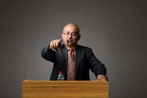 5 Contoh teks anekdot tentang pemerintahan beserta definisi dan formatnya