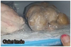 Cuma pakai alat sederhana, ini cara menyimpan bahan makanan di freezer agar mudah diambil saat beku