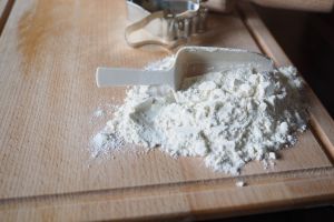 Memilih tepung beras terbaik untuk berbagai jenis kue