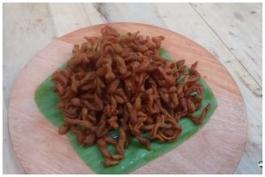 Cara membuat usus goreng agar teksturnya krispi maksimal meski tanpa tepung, bisa jadi ide jualan