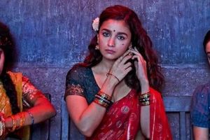 Ulasan film Gangubai Kathiawadi, tentang perjuangan dan pemberdayaan perempuan