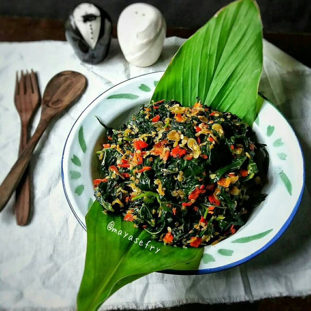 Masak sayur apa hari ini? Berikut 11 resep serba daun singkong yang enak, praktis, dan bergizi