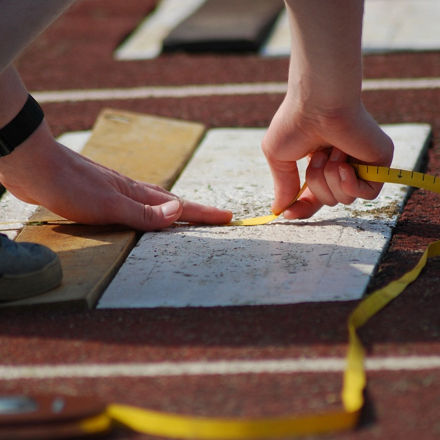 Memahami tujuan dan teknik dasar lompat jangkit dalam atletik