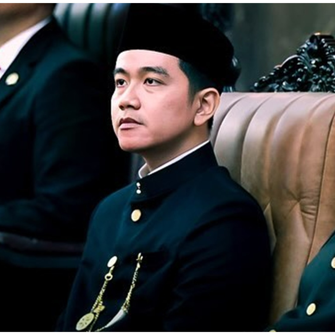 Kenakan baju Komcad saat hadiri retreat Kabinet Merah Putih, begini penampilan Gibran