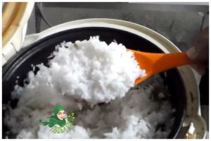 Tak asal dimasak, begini cara menanak nasi supaya warnanya semakin putih dan tak mudah menguning