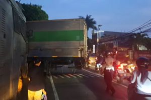Polisi selidiki truk kontainer ugal-ugalan di Tangerang, identitas sopir tak ditemukan 
