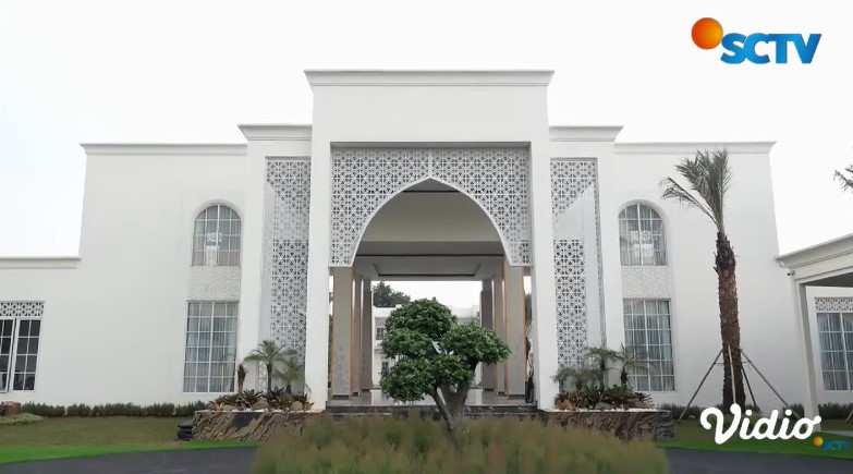 Bisa bangun rumah mewah ditaksir Rp 80 M, ustaz Solmed blak-blakan ungkap soal tarifnya saat ceramah