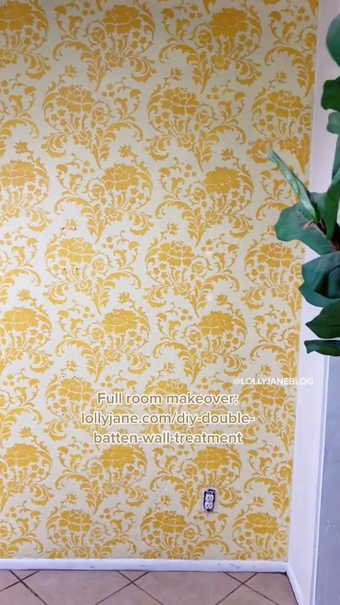 Tak perlu disemprot tiner, ini trik ampuh hilangkan lem bekas wallpaper dinding pakai 3 bahan dapur