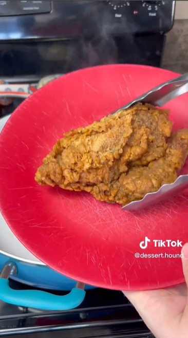 Cara efektif menghangatkan ayam kentucky tanpa microwave