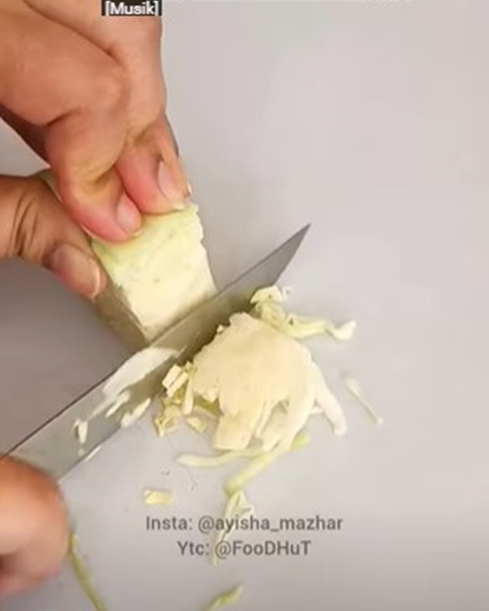 Bukan pakai batu, ini cara mengasah pisau dapur yang tumpul cukup andalkan 1 alat dapur