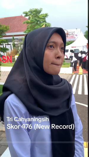 Kisah haru perjuangan Tri Cahya Ningsih, buruh pabrik peraih nilai tertinggi SKD CPNS Jawa Tengah