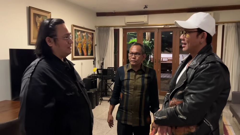 Denny Sumargo datangi rumah Farhat Abbas buntut ancaman hendak dihajar, begini endingnya