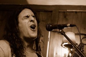 5 Macam ornamentasi vokal yang memperkaya penampilan bernyanyi