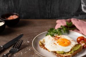 7 Menu makan siang diet rendah kalori, serba lezat dan bikin nagih