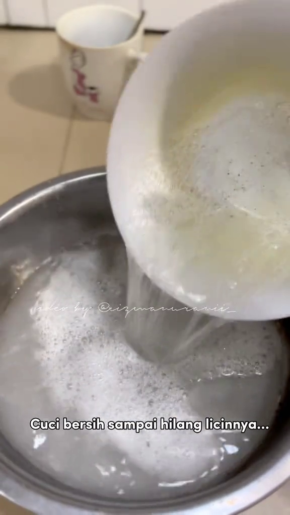 Jangan dibuang, ini trik mengubah mangkuk lama berkerak jadi putih lagi dan lebih bersih