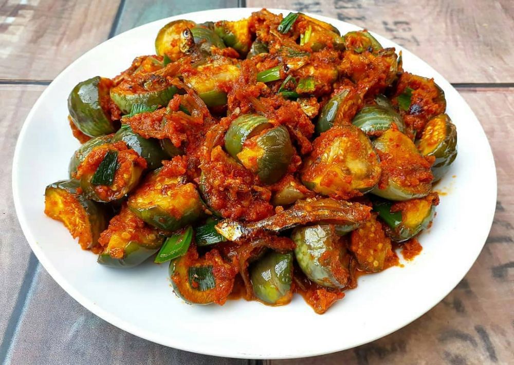 11 Resep masakan rumahan sayuran terong bulat sedap, praktis, cocok di makan dengan nasi hangat