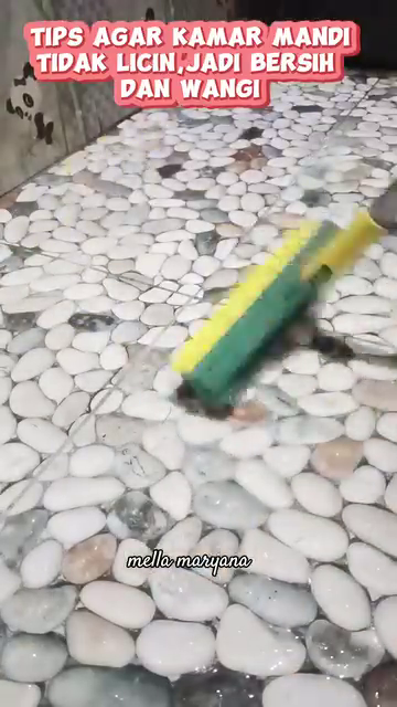 Pakai tambahan 2 bahan dapur, begini trik bersihkan lantai kamar mandi agar tak licin dan lebih wangi