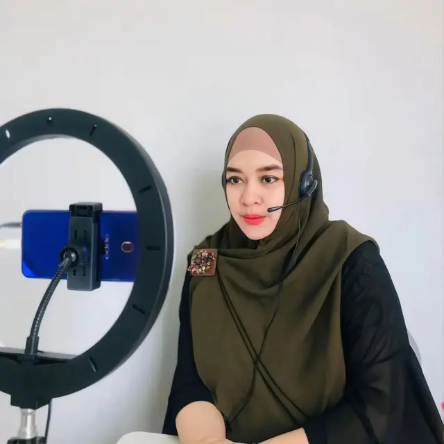 Fakta mengejutkan Zeda Salim, mantan presenter yang diduga jadi korban KDRT