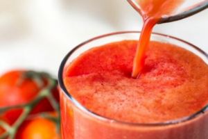 Trik racik minuman kolagen pencegah kerutan pakai 1 jenis buah, bikin wajah tampak 15 tahun lebih muda