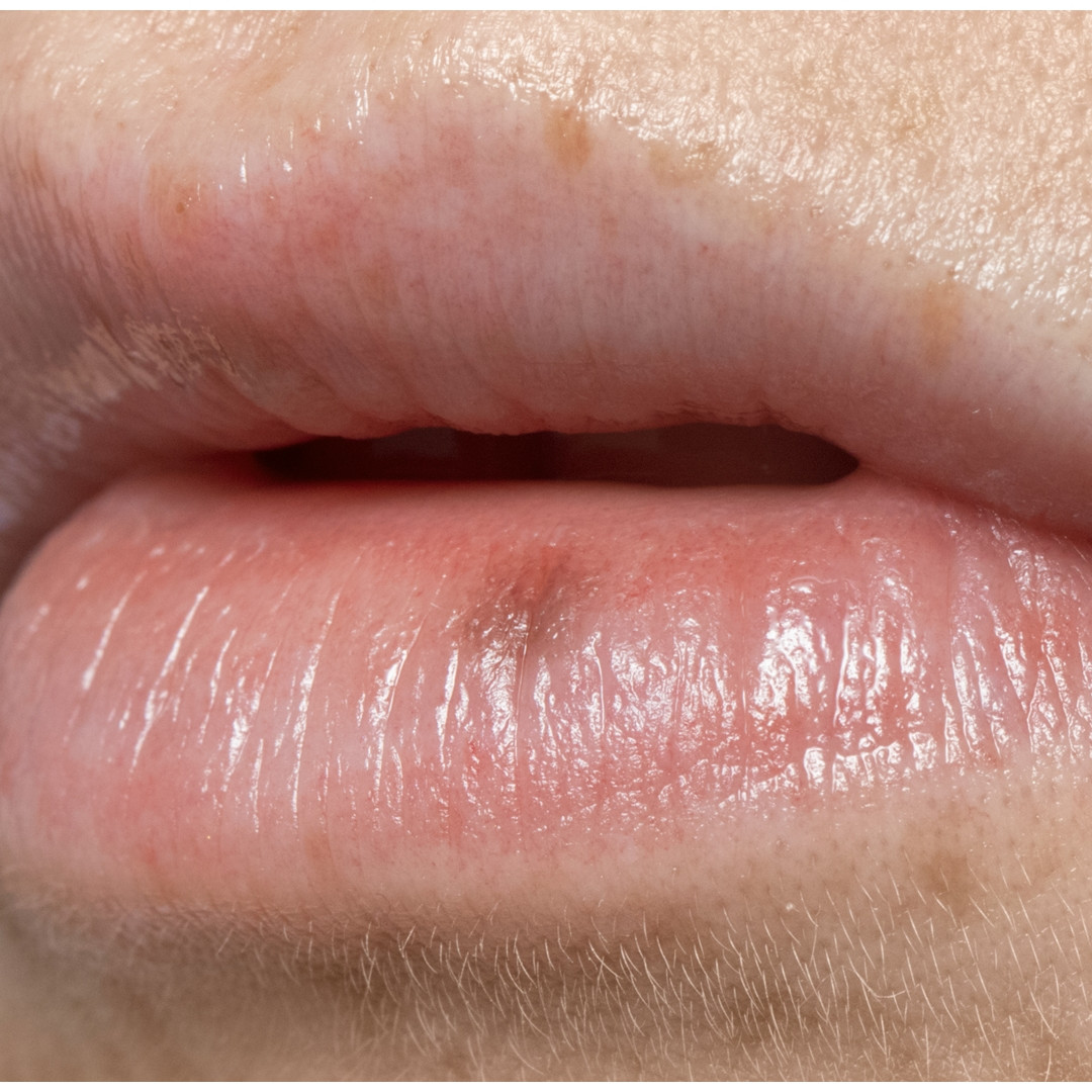 Trik membuat bibir merah ala wanita Korea hanya pakai 1 bahan rempah, ampuh tanpa campuran timun